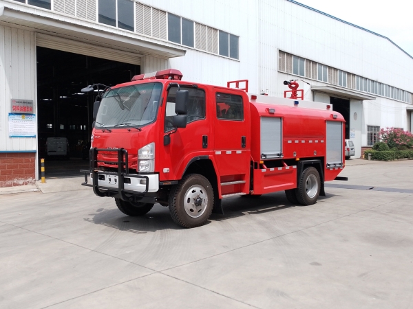 五十鈴越野3.5噸水罐消防車