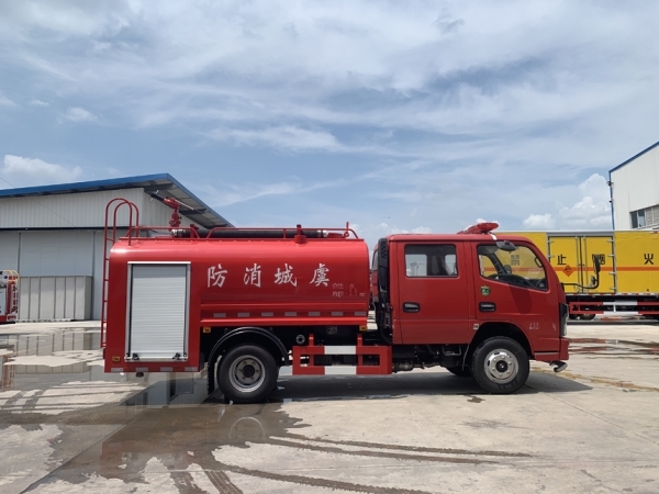 東風雙排遠程供水車