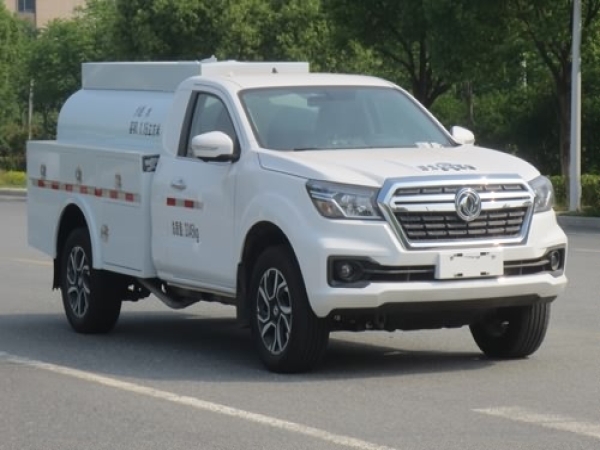 日產皮卡供水車